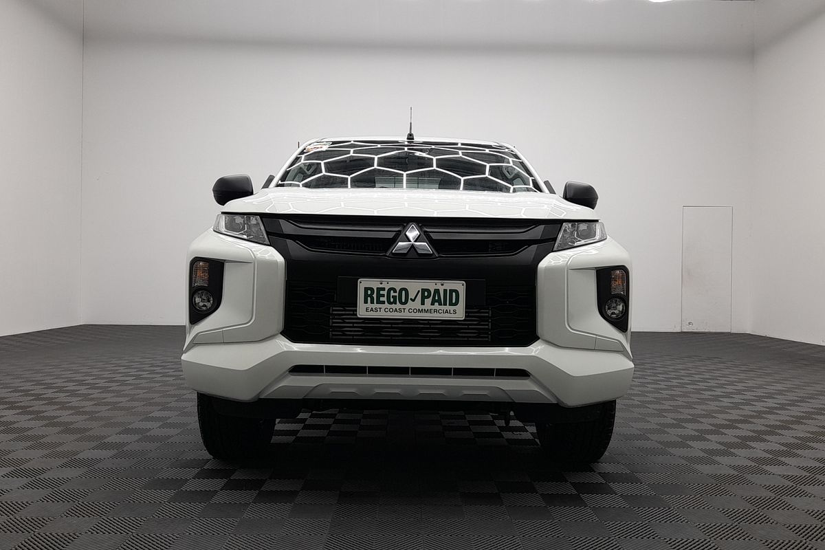 2022 Mitsubishi Triton GLX MR 4X4