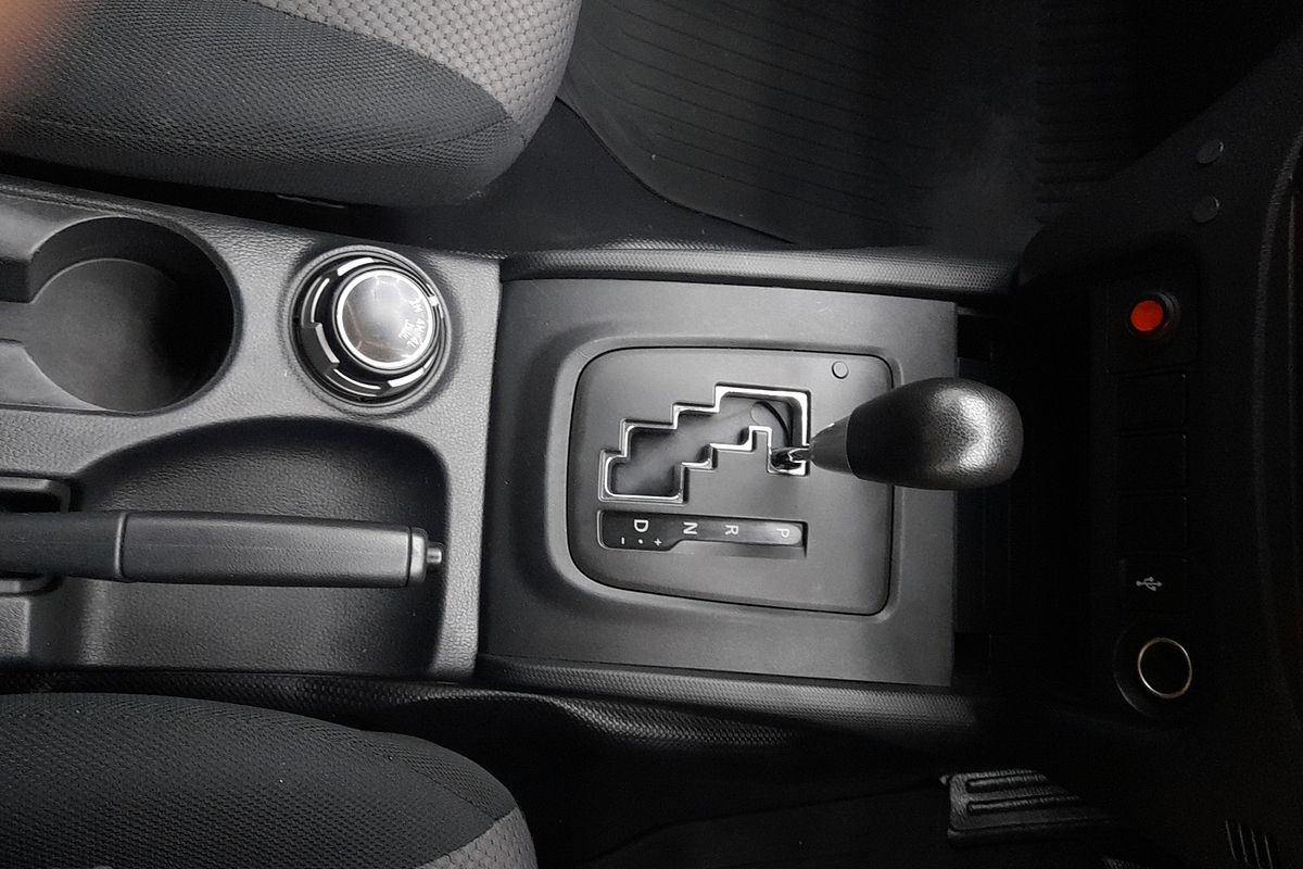 2022 Mitsubishi Triton GLX MR 4X4