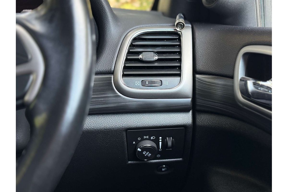 2020 Jeep Grand Cherokee Night Eagle WK