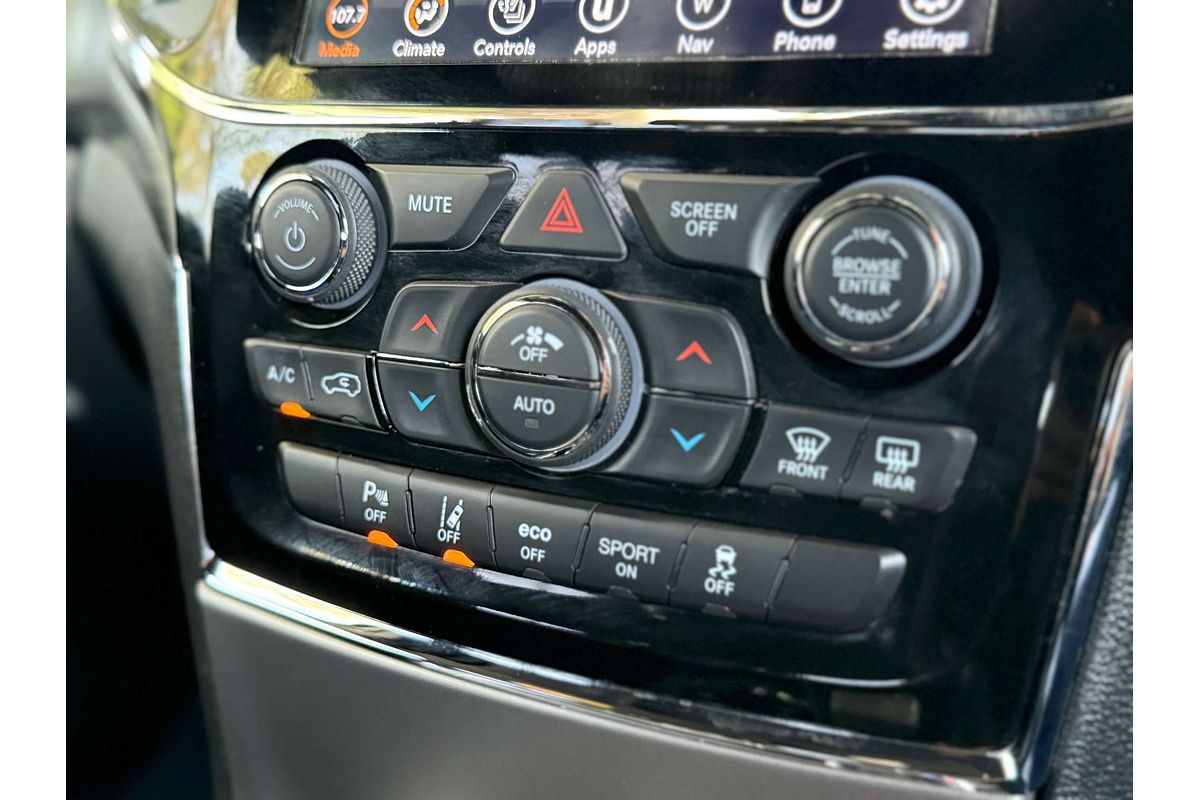 2020 Jeep Grand Cherokee Night Eagle WK