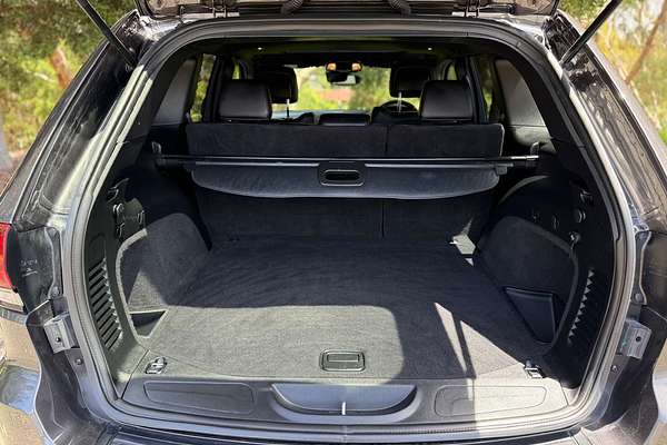 2020 Jeep Grand Cherokee Night Eagle WK