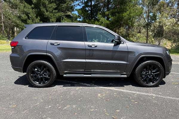 2020 Jeep Grand Cherokee Night Eagle WK