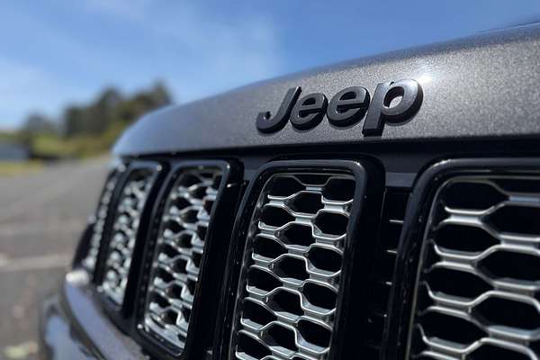 2020 Jeep Grand Cherokee Night Eagle WK