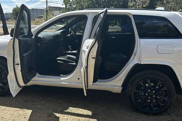 2022 Jeep Grand Cherokee Night Eagle WK