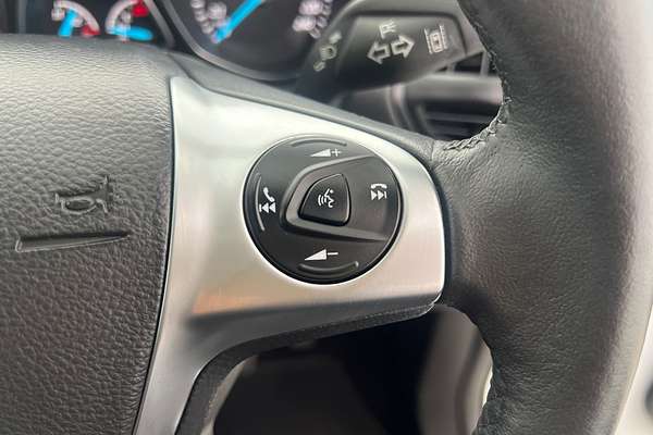 2016 Ford Kuga Trend TF MkII thumb-12