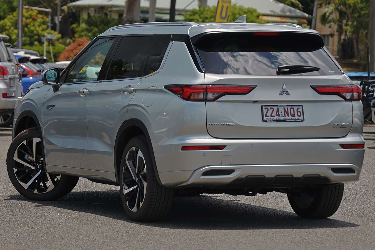 2025 Mitsubishi Outlander PHEV EXCEED 5+2 SEAT (AWD) ZM MY24