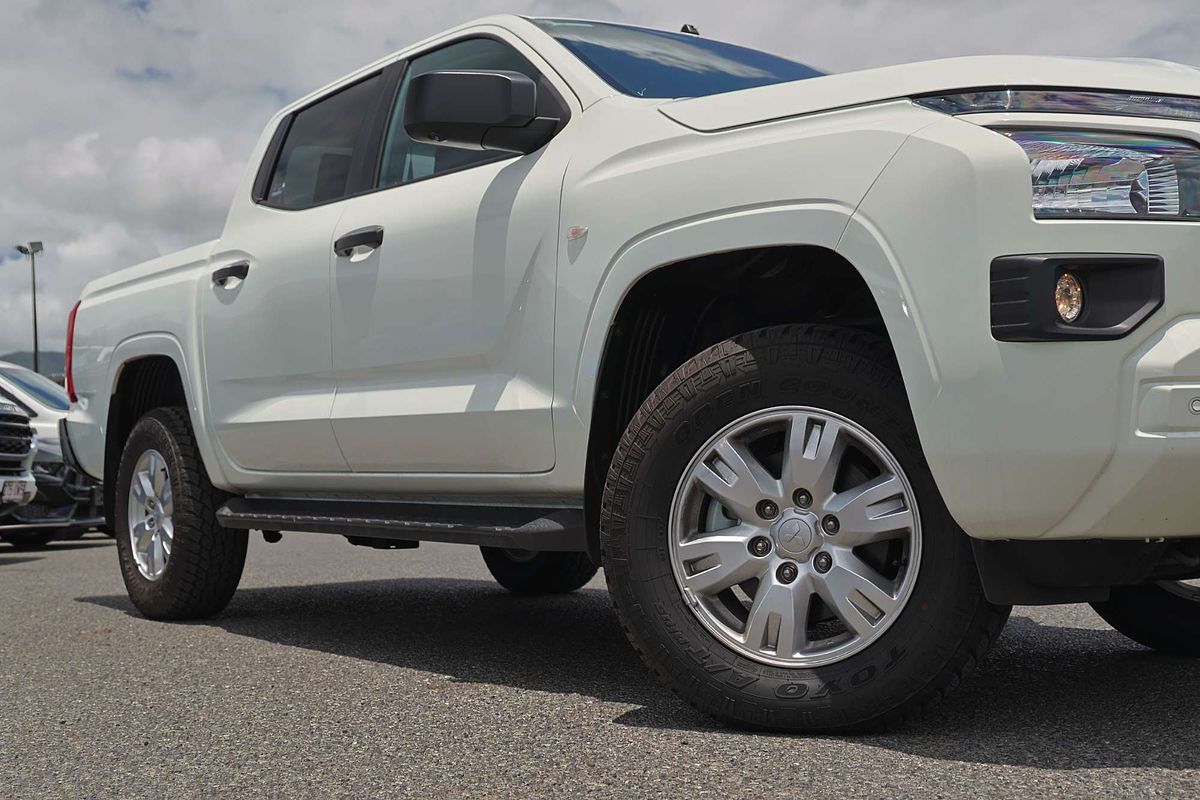 2025 Mitsubishi Triton GLX+ MV 4X4