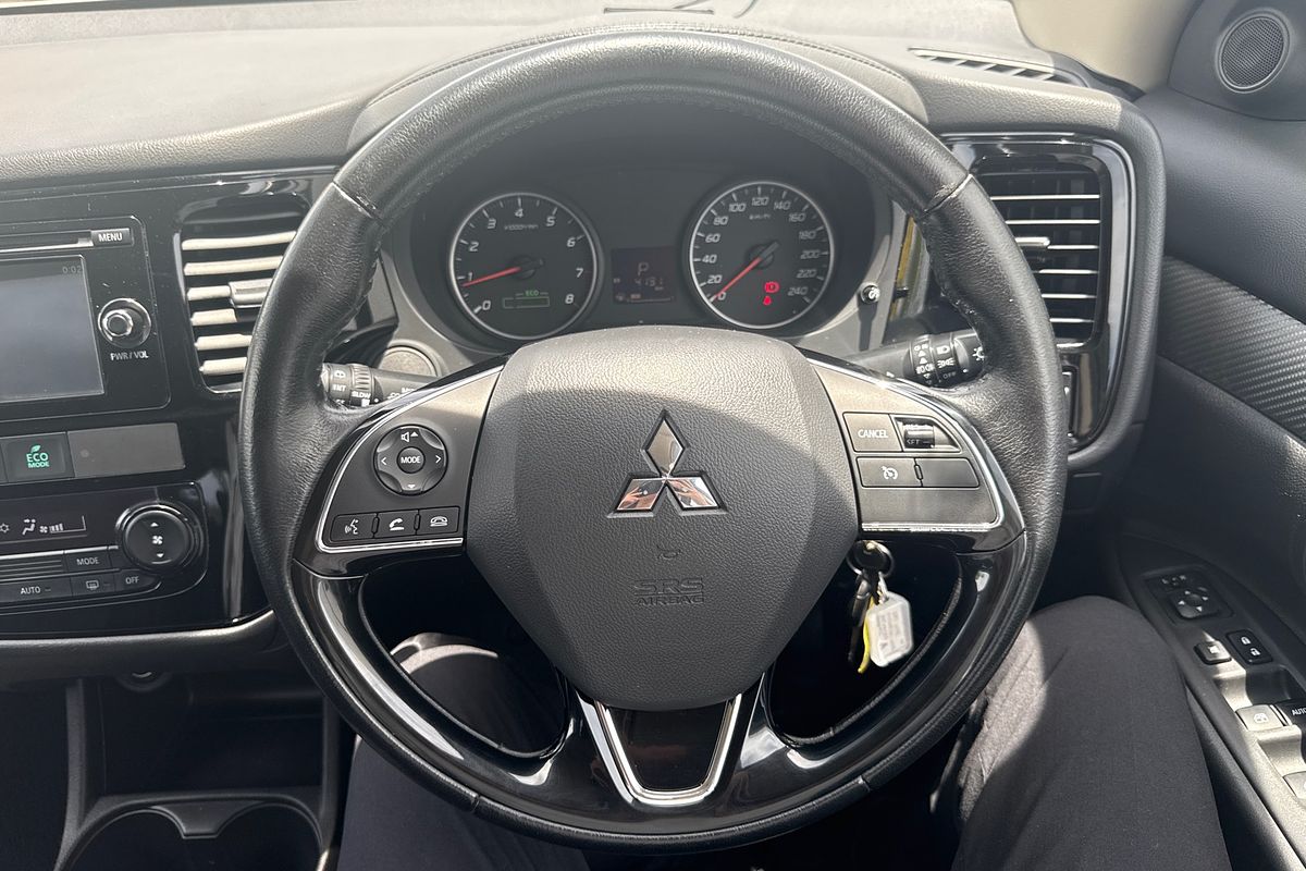 2016 Mitsubishi Outlander LS ZK