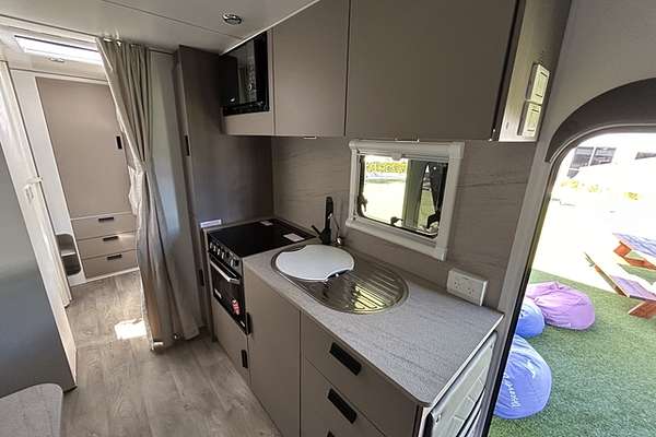 2024 Jayco ALL TERRAIN CARAVAN 19.61-3.GX.AT-MY24