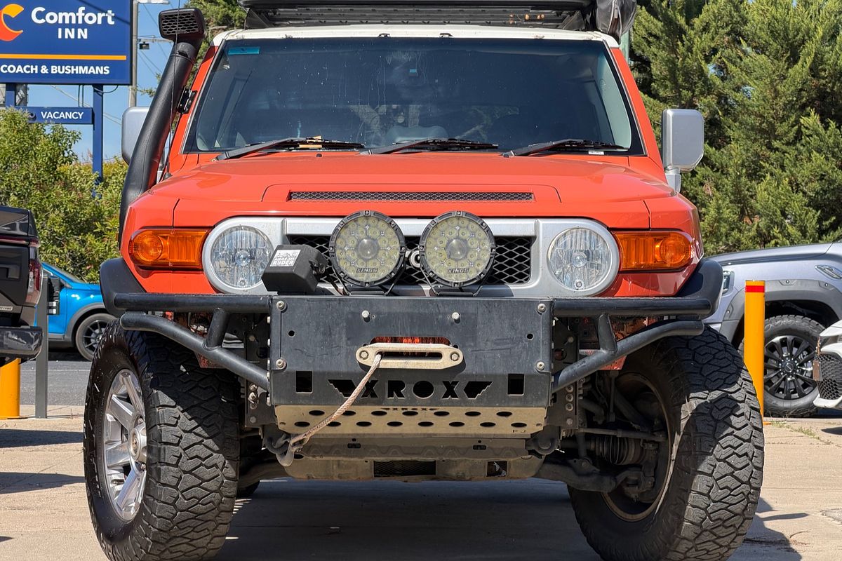 2014 Toyota FJ Cruiser GSJ15R