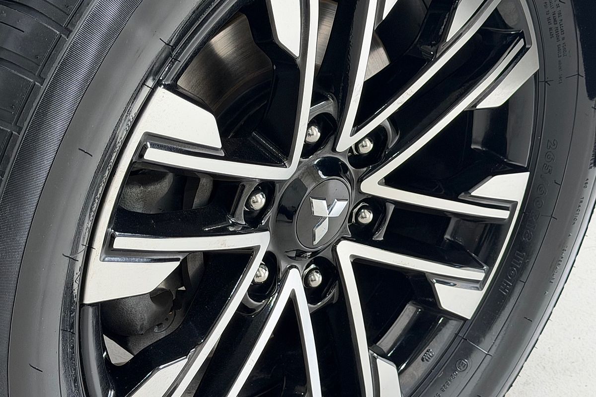 2022 Mitsubishi Pajero Sport Exceed QF