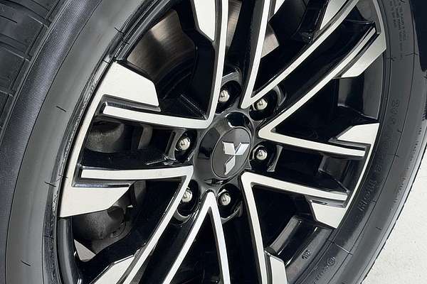 2022 Mitsubishi Pajero Sport Exceed QF