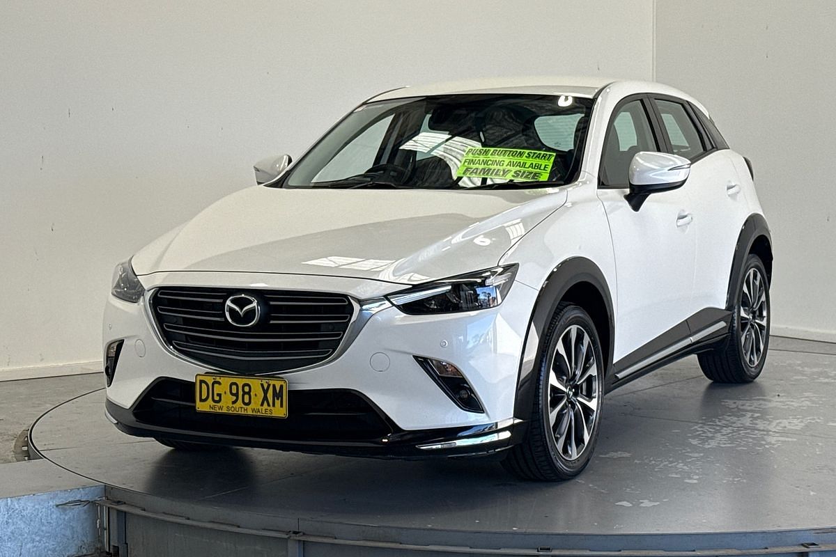 2023 Mazda CX-3 sTouring DK