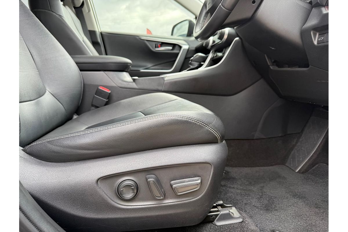 2020 Toyota RAV4 Cruiser MXAA52R