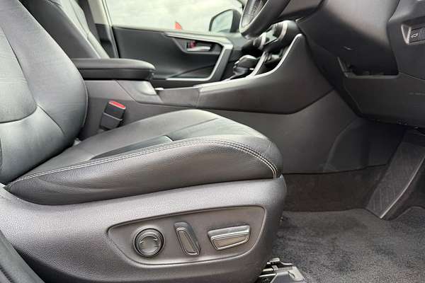 2020 Toyota RAV4 Cruiser MXAA52R