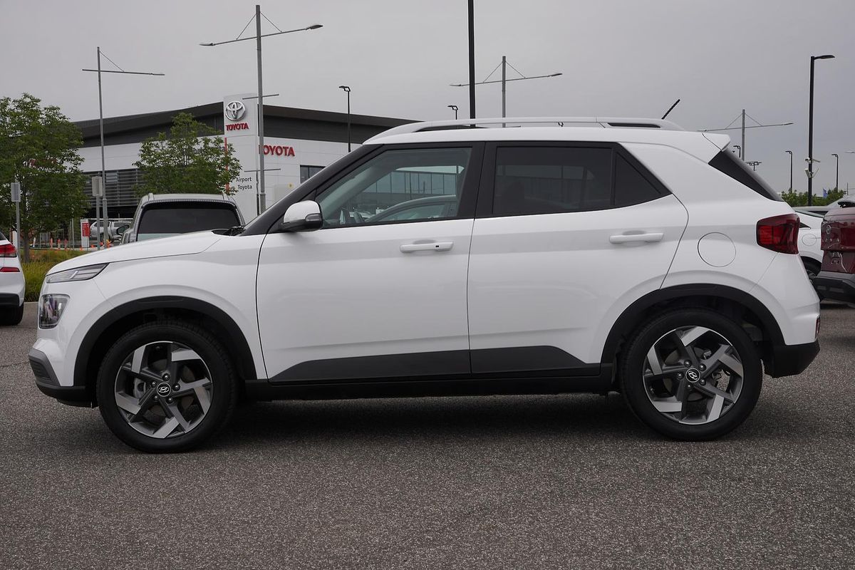 2024 Hyundai Venue Elite QX.V5