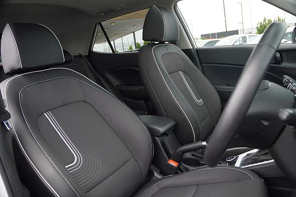 2024 Hyundai Venue Elite QX.V5