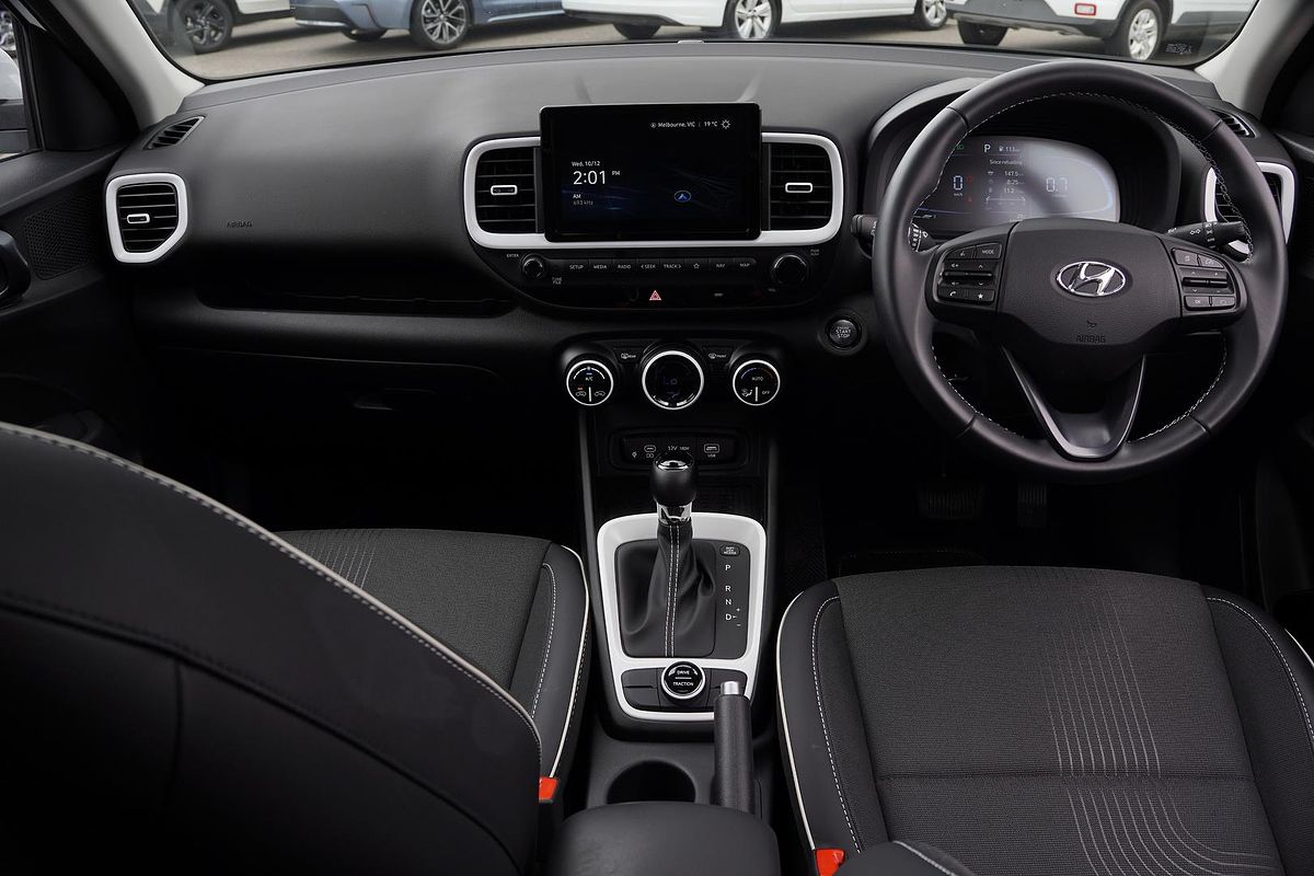 2024 Hyundai Venue Elite QX.V5