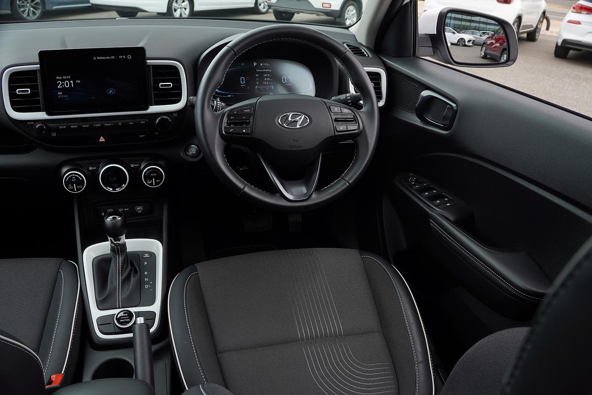 2024 Hyundai Venue Elite QX.V5