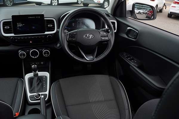 2024 Hyundai Venue Elite QX.V5
