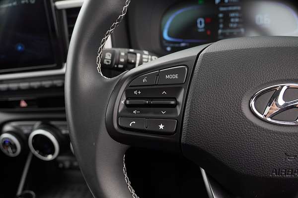 2024 Hyundai Venue Elite QX.V5