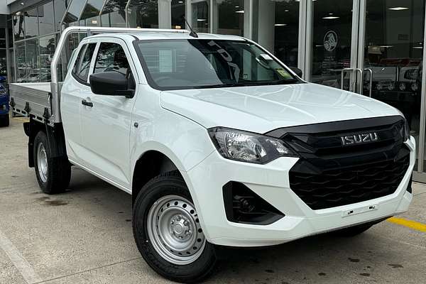 2025 Isuzu D-MAX SX 4X4