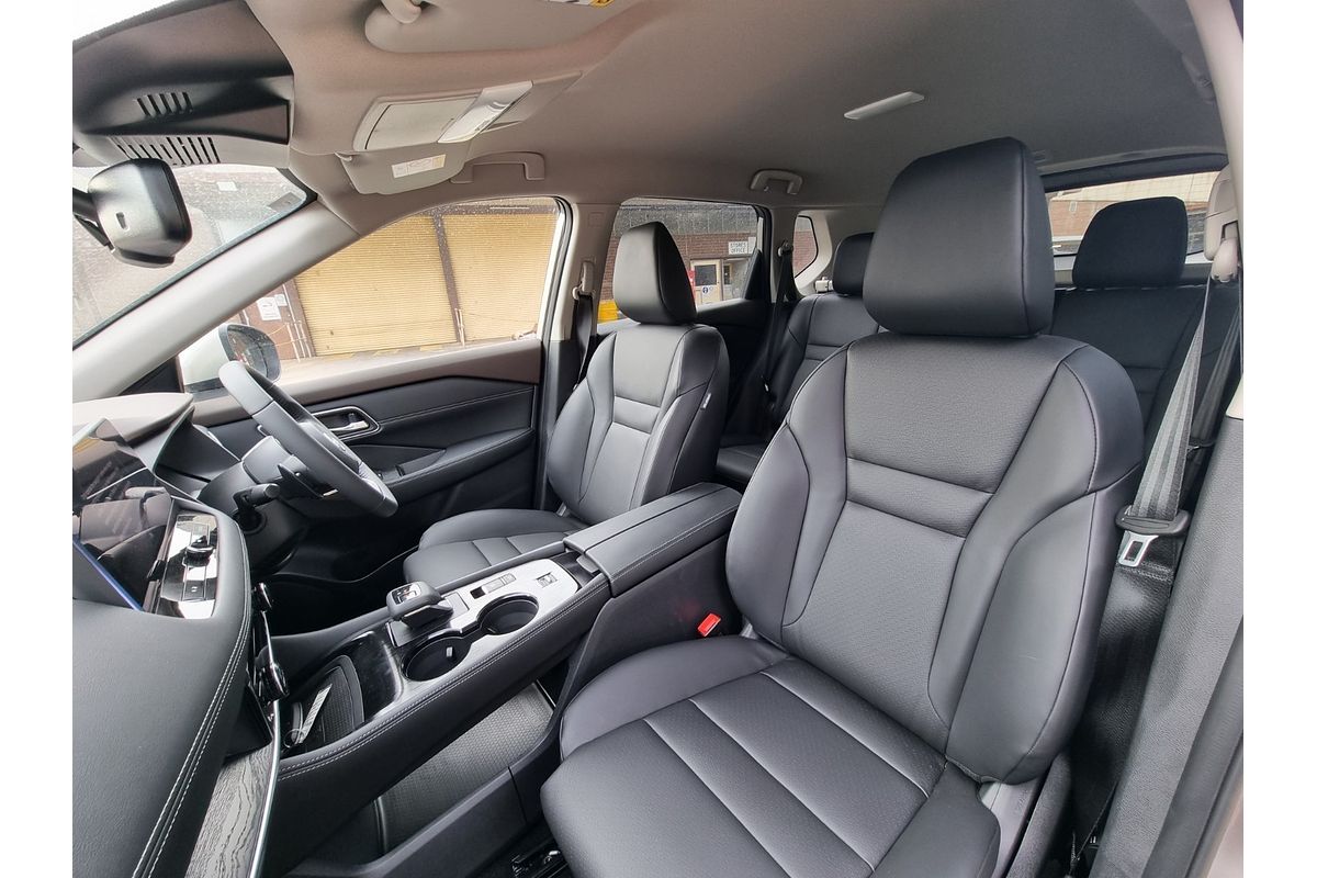 2024 Nissan X-TRAIL ST-L T33