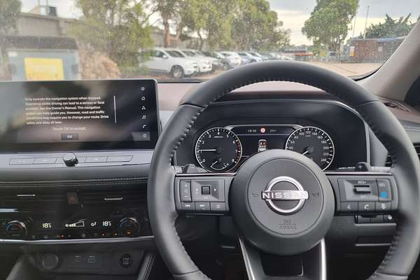 2024 Nissan X-TRAIL ST-L T33