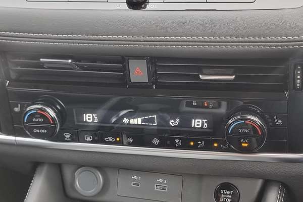 2024 Nissan X-TRAIL ST-L T33