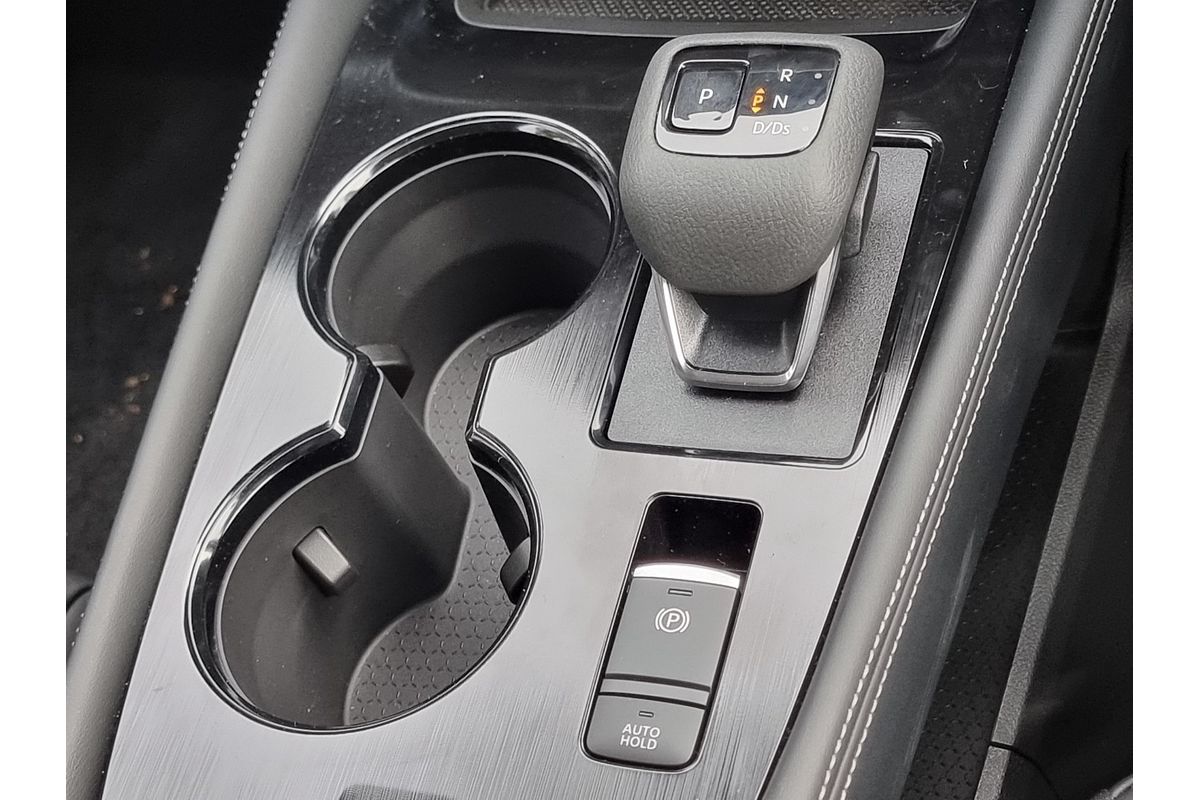 2024 Nissan X-TRAIL ST-L T33