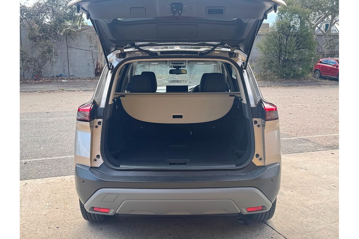 2024 Nissan X-TRAIL ST-L T33