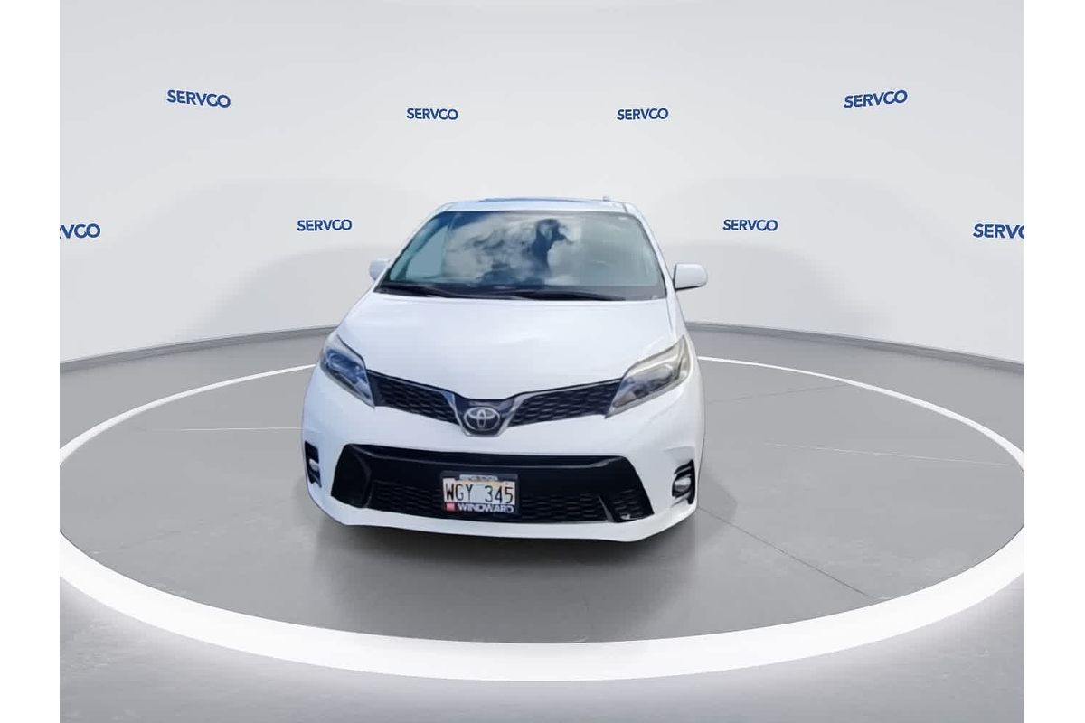 2019 Toyota SIENNA SE Premium
