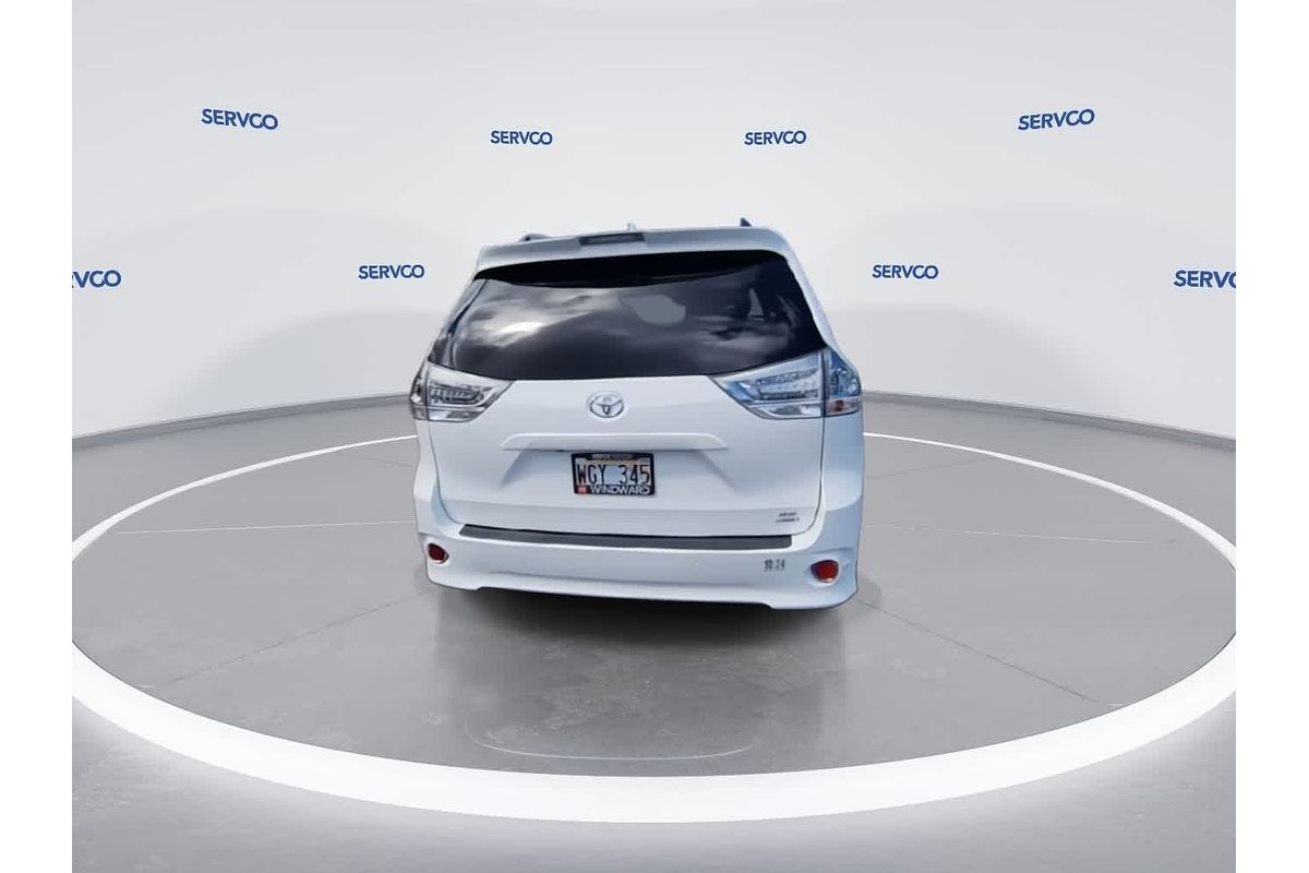2019 Toyota SIENNA SE Premium