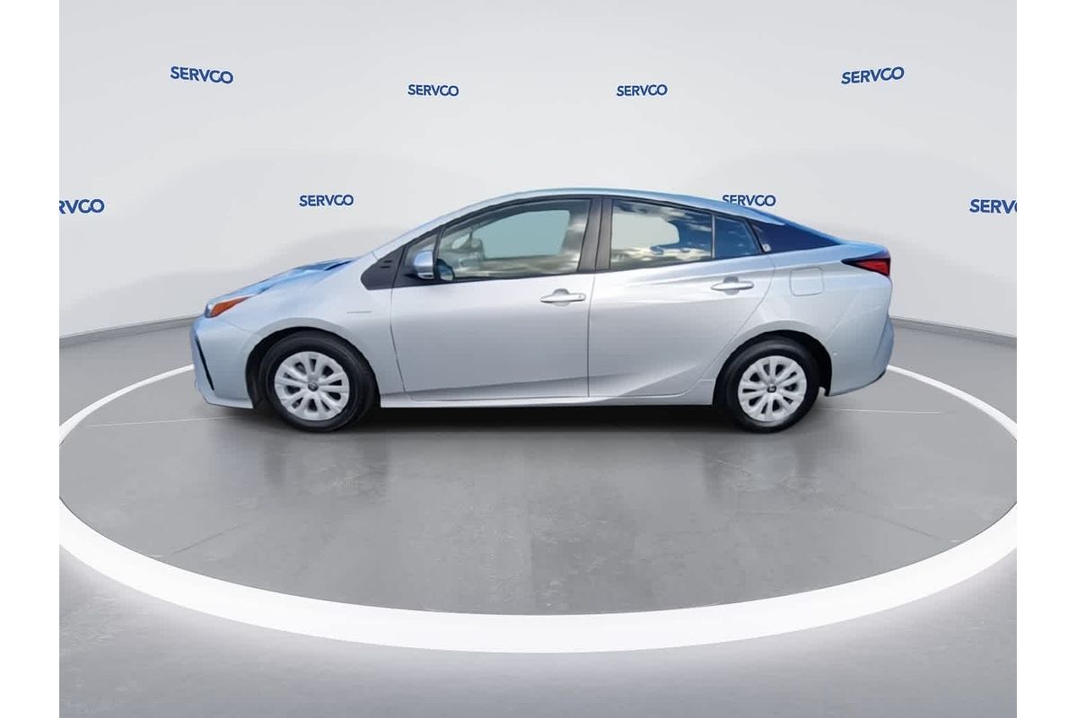 2022 Toyota Prius LE