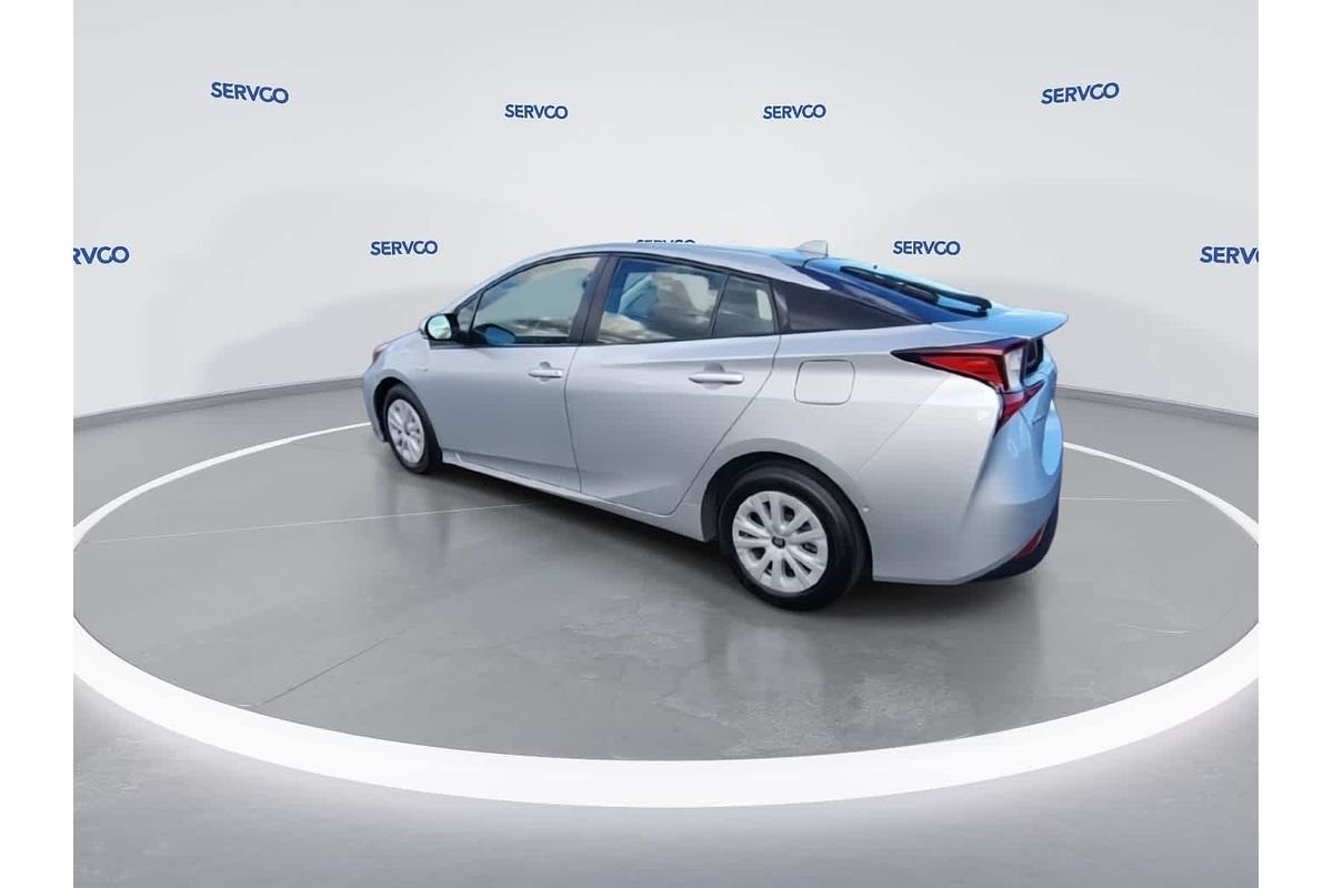 2022 Toyota Prius LE