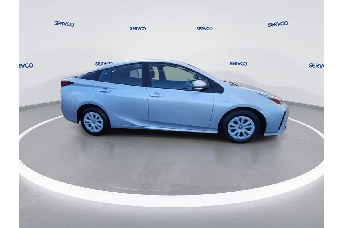 2022 Toyota Prius LE