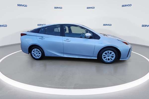 2022 Toyota Prius LE