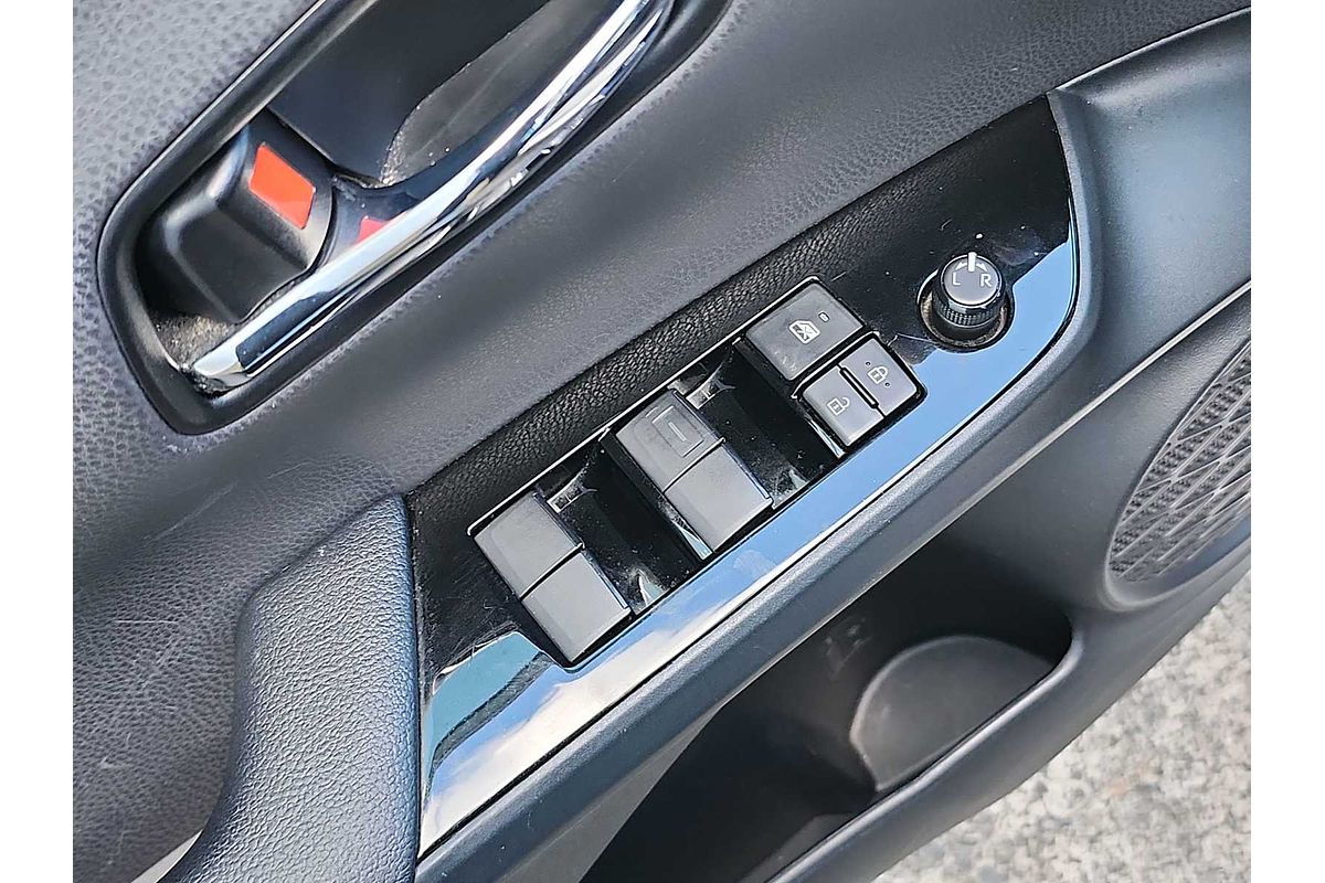 2022 Toyota Prius LE