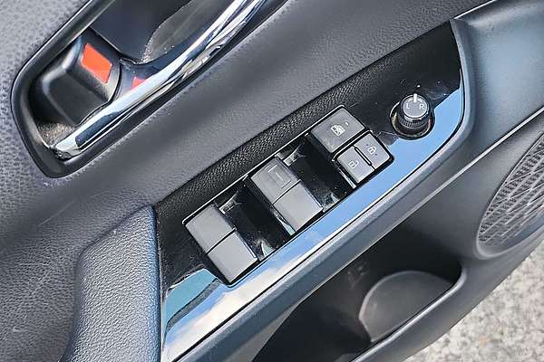 2022 Toyota Prius LE