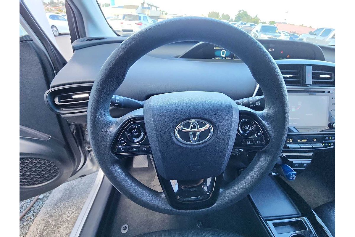 2022 Toyota Prius LE