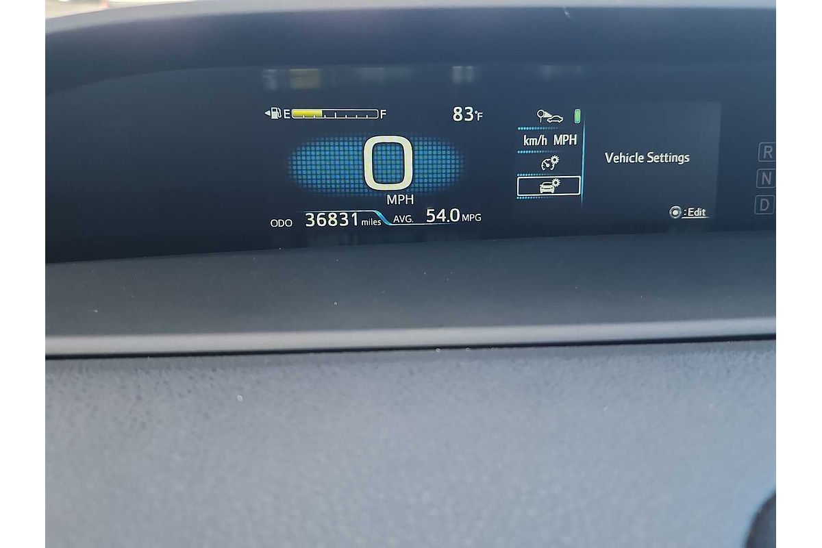 2022 Toyota Prius LE