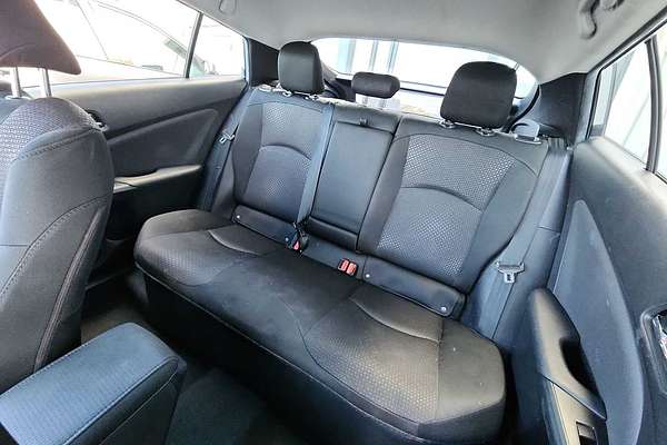 2022 Toyota Prius LE