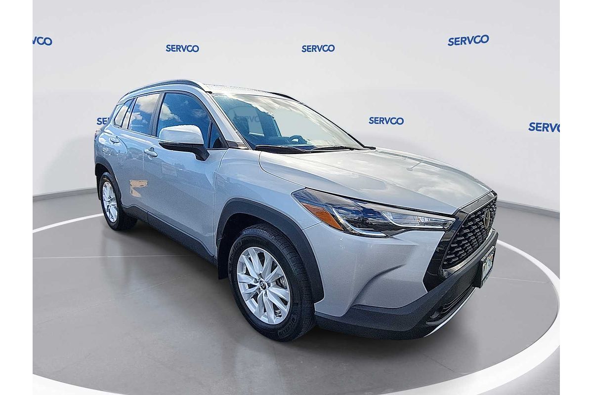 2024 Toyota Corolla Cross LE