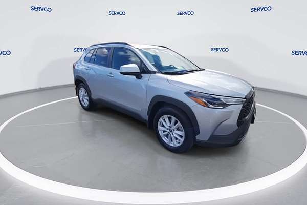 2024 Toyota Corolla Cross LE