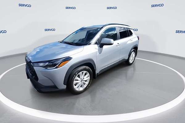 2024 Toyota Corolla Cross LE