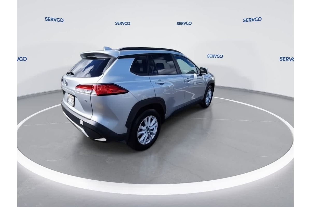 2024 Toyota Corolla Cross LE
