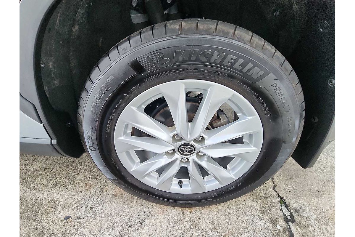 2024 Toyota Corolla Cross LE