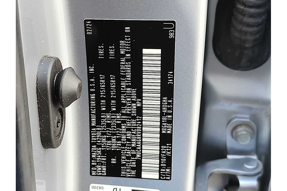 2024 Toyota Corolla Cross LE