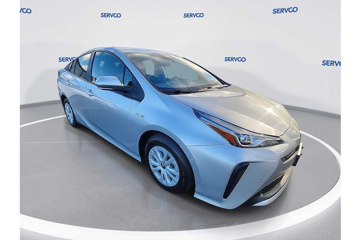 2022 Toyota Prius LE