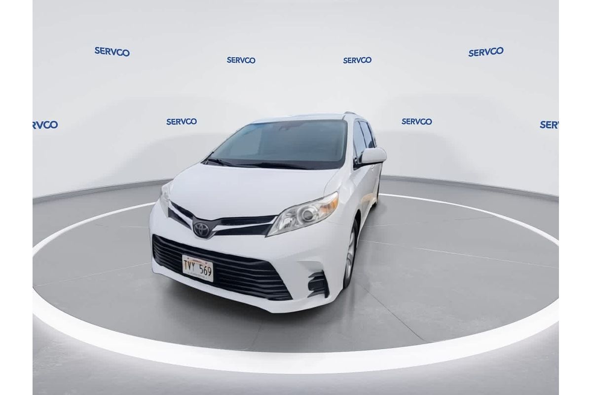 2019 Toyota SIENNA LE